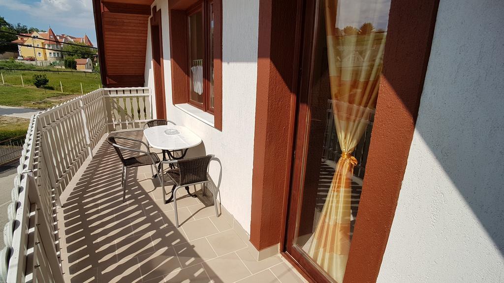 Villa Nora Heviz Exterior photo